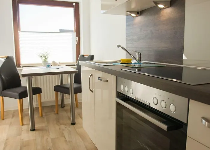Silbermoewe - Waldstr. 5 *